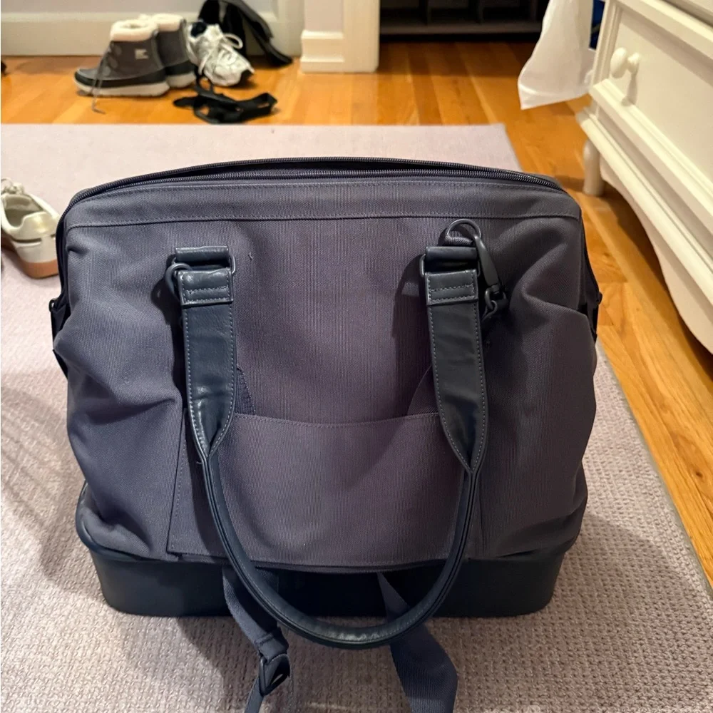 Beis Mini Weekender Bag - Picture 7 of 9